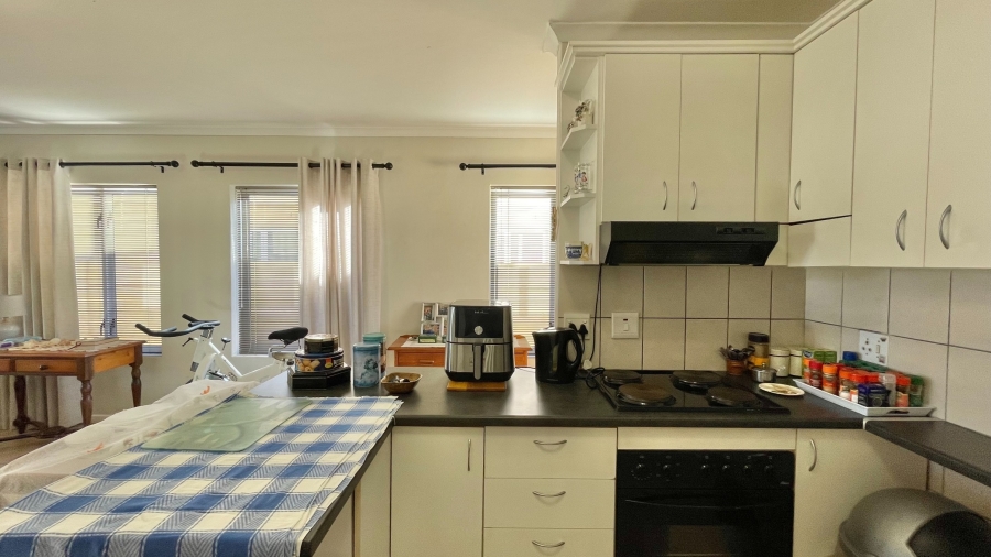 2 Bedroom Property for Sale in Strand South Western Cape